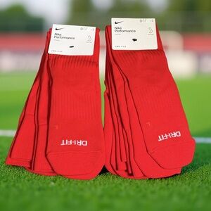 Nike NWT 2 Sets 4 Pairs Dri-FIT Red Athletic Socks YTH 5Y-7Y WMN 6-10 MEN 6-8